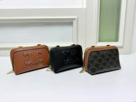 Picture of Celine Handbags _SKUfw227909331fw